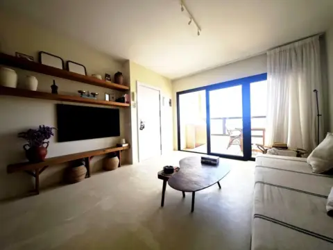 Apartamento en calle Luis Morote