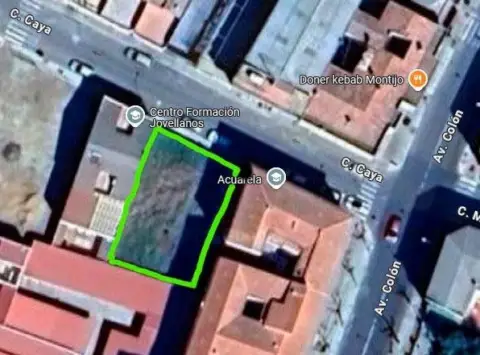 Terreno en calle de la Cayá