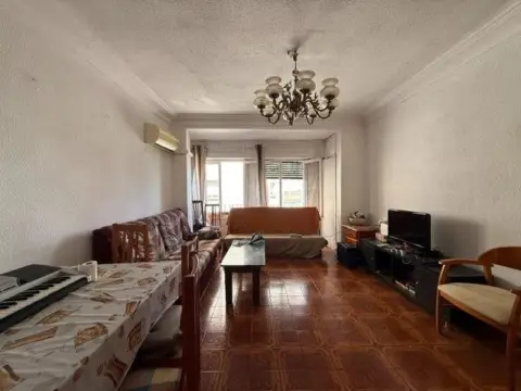 Piso en Juan Carlos I
