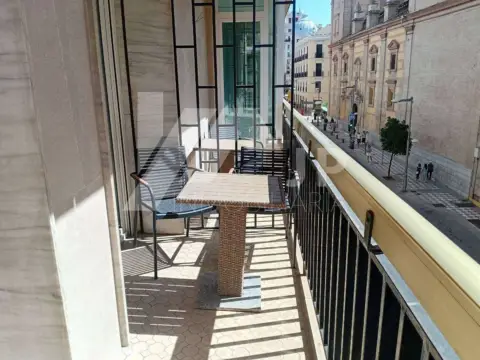 Piso en calle Recogidas, 8