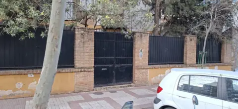 Piso en calle Virgen del Rocío