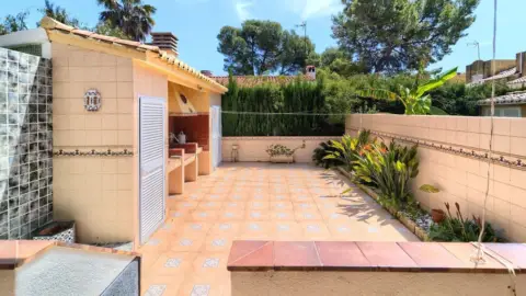 Chalet en Almardá