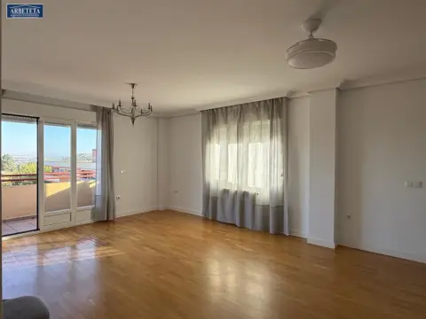 Dúplex en Avda. Castilla