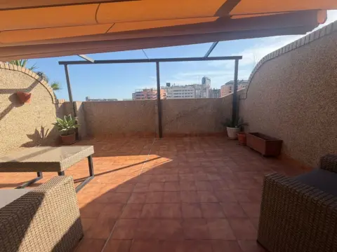 Ático en Carrer de Carolina Álvarez, 33