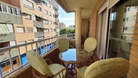 Piso en calle Castellón