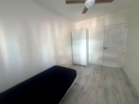 Habitación en calle de Francisco Pizarro