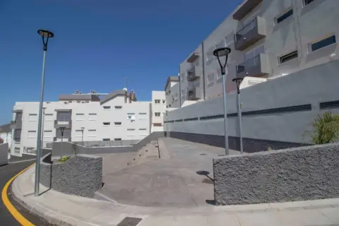 Piso en calle San Antonio Buzanada