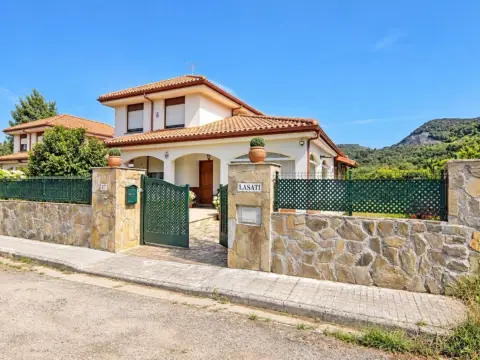 Chalet en Costa de Cantabria