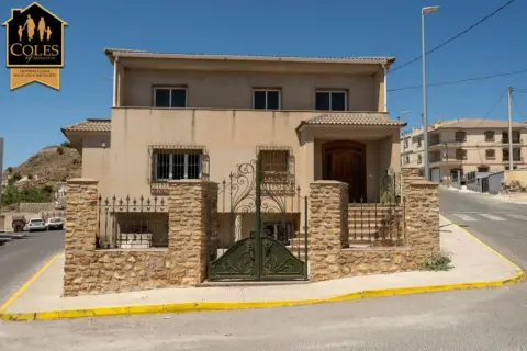 Chalet en calle Calvario