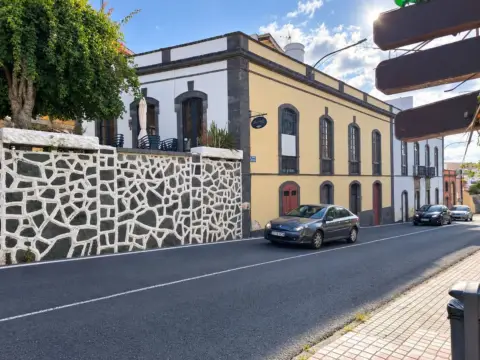 Casa adosada en Núcleo