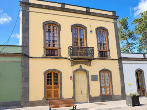Casa adosada en Núcleo