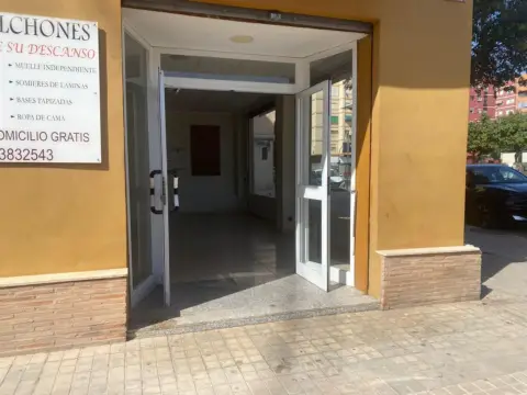Local comercial en Barrio de La Luz