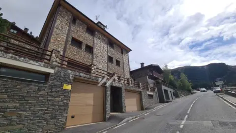 Casa adosada de 4 habitaciones en venta en El Forn, Canillo · 57 de 60