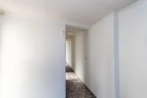 Piso en calle Lindaraja, 2