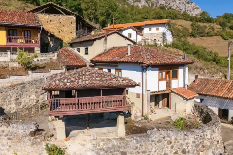 Casa en calle Villagondu, nº 16