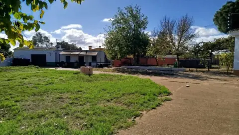 Finca rústica en Beas