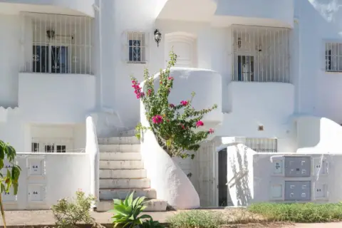 Dúplex en calle de los Pinos, 30