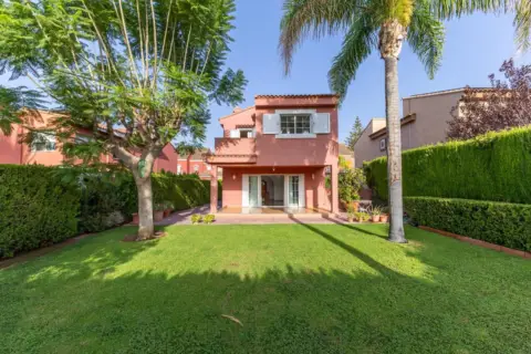 Chalet en calle Aljub (Alfinach)