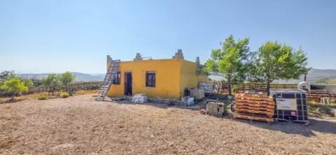 Chalet en Alcublas