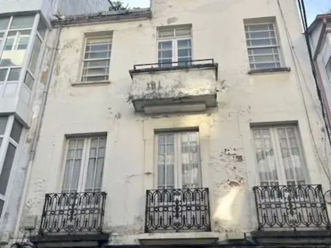 Edificio en calle de la Tierra, 59