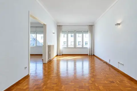 Apartment on Passeig de Sant Joan Bosco