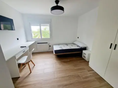 Habitación en calle de Calatrava, 20