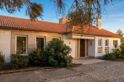 Chalet en Rúa Xabreira