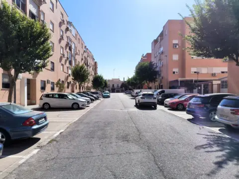 Piso en calle Don Jose de La Cruz Perez
