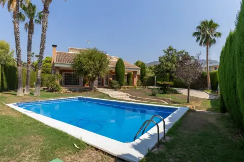 Chalet en calle Costera de La