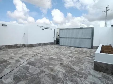 Casa adosada en Huerta del Rosario