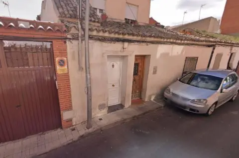 Casa en calle de Teodoro Pérez y Pérez, 9