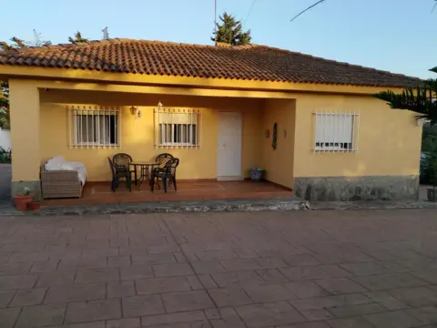 Chalet en Pinar de los Franceses - Marquesado