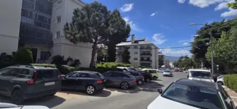 Piso en Urbanización de la Cerca, 23