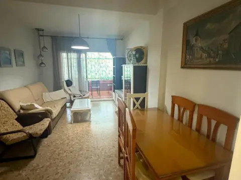 Piso en Avenida