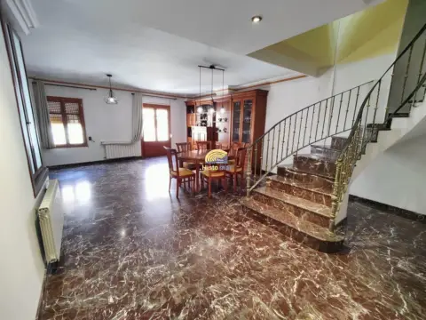 Casa en Centro - El Castillo