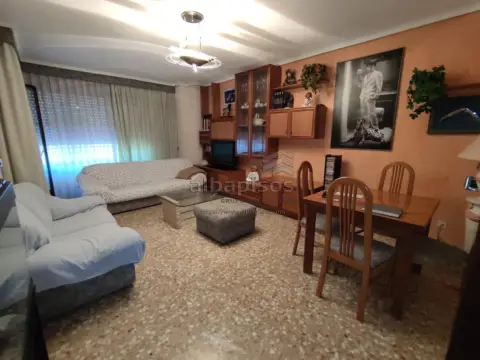 Piso en Ensanche-Franciscanos