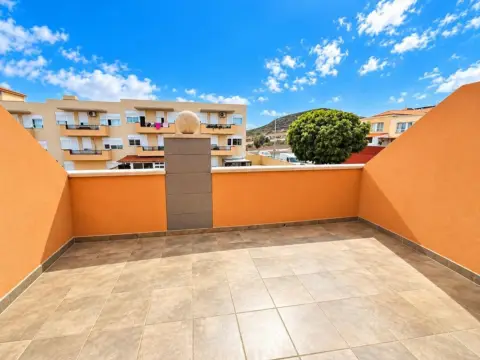 Casa adosada en Llano del Camello