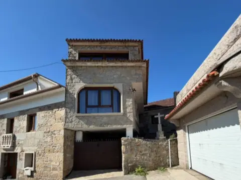 Casa en Oubiña