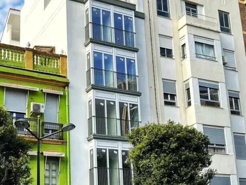 Piso en Carrer Illes Canàries, 60