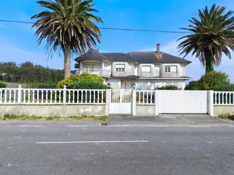 Chalet en calle Seaia