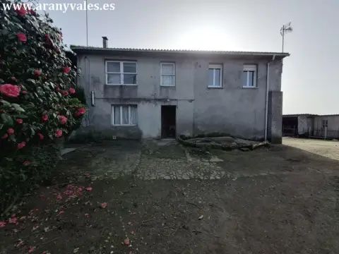 Casa en calle Vilaño Vello
