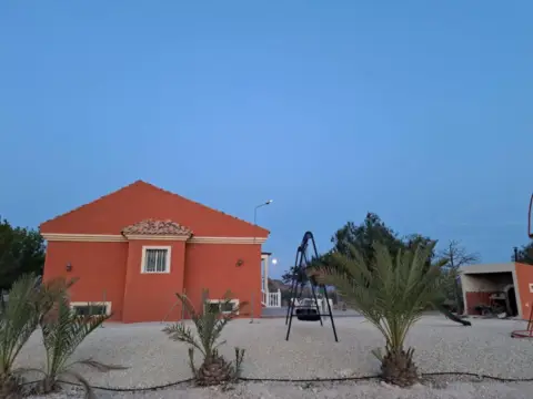 Finca rústica en Leiva