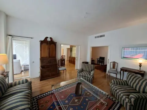 Flat in calle del Pintor Juan Gris