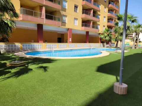 Piso en calle de la Armada Española