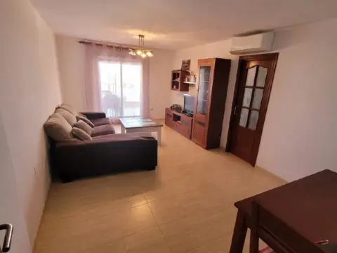 Piso en calle de la Armada Española