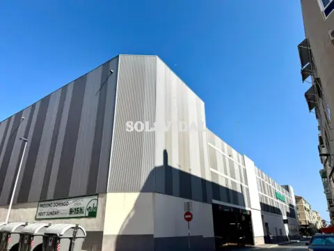 Local comercial en calle San Pascual