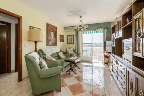 Piso en calle de los Reyes Católicos