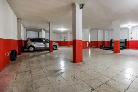Local comercial en calle Loma de Dílar