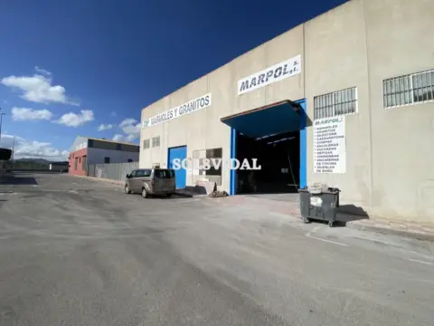 Nave industrial en Centro