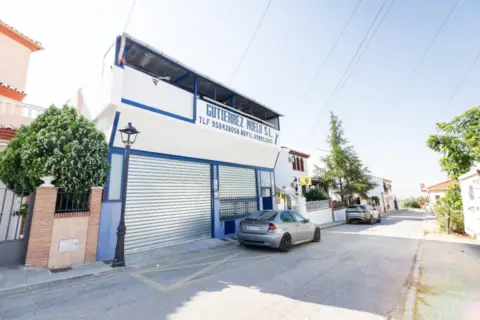 Local comercial en calle del Encinar, 10